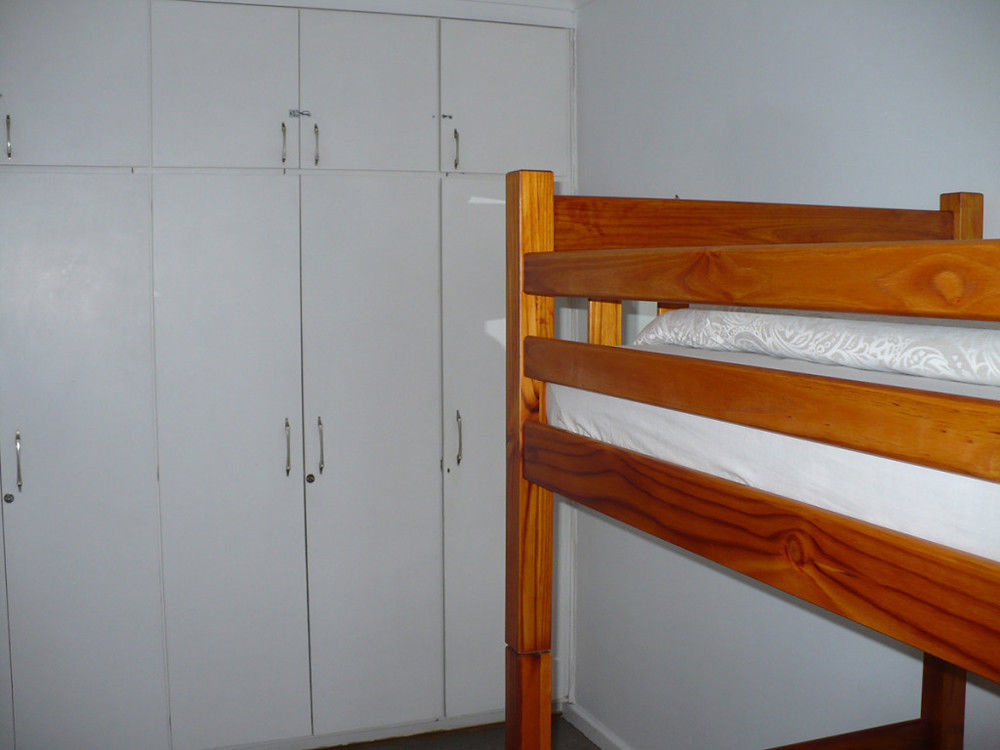 Backpacker Apartments Плеттенберг-Бей Экстерьер фото