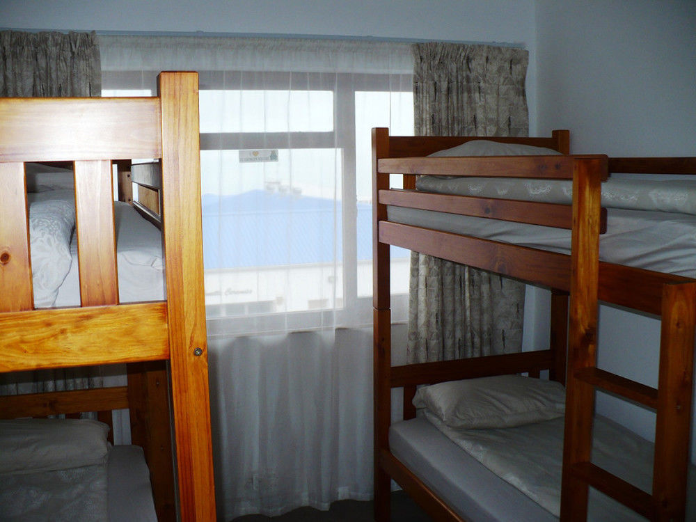 Backpacker Apartments Плеттенберг-Бей Экстерьер фото
